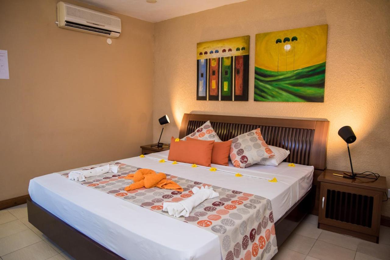 La Margarita Hotel Pointe-aux-Piments Eksteriør billede