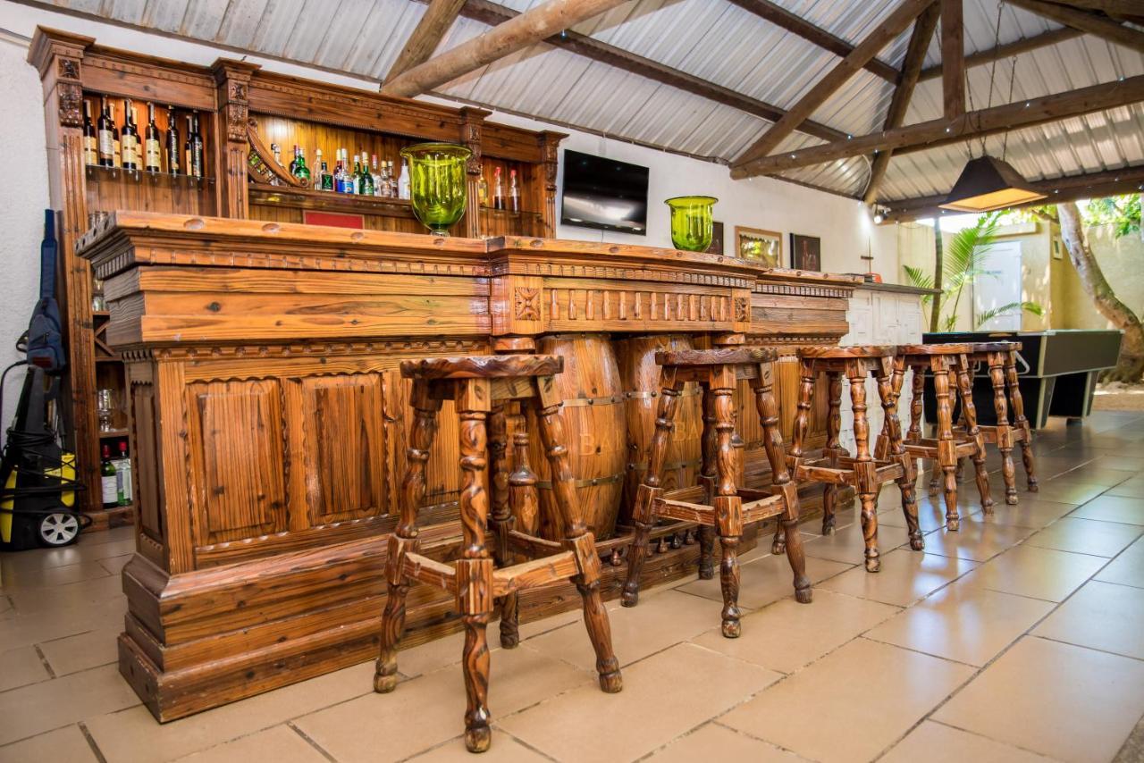 La Margarita Hotel Pointe-aux-Piments Eksteriør billede