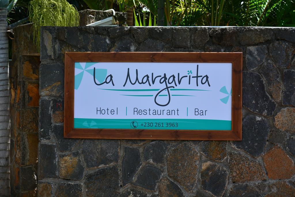 La Margarita Hotel Pointe-aux-Piments Eksteriør billede