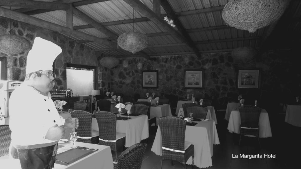 La Margarita Hotel Pointe-aux-Piments Eksteriør billede