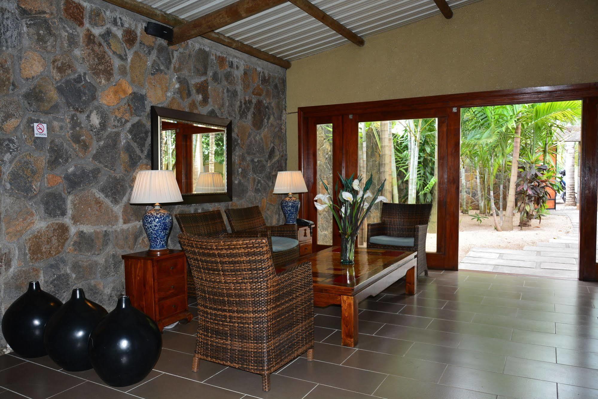 La Margarita Hotel Pointe-aux-Piments Eksteriør billede