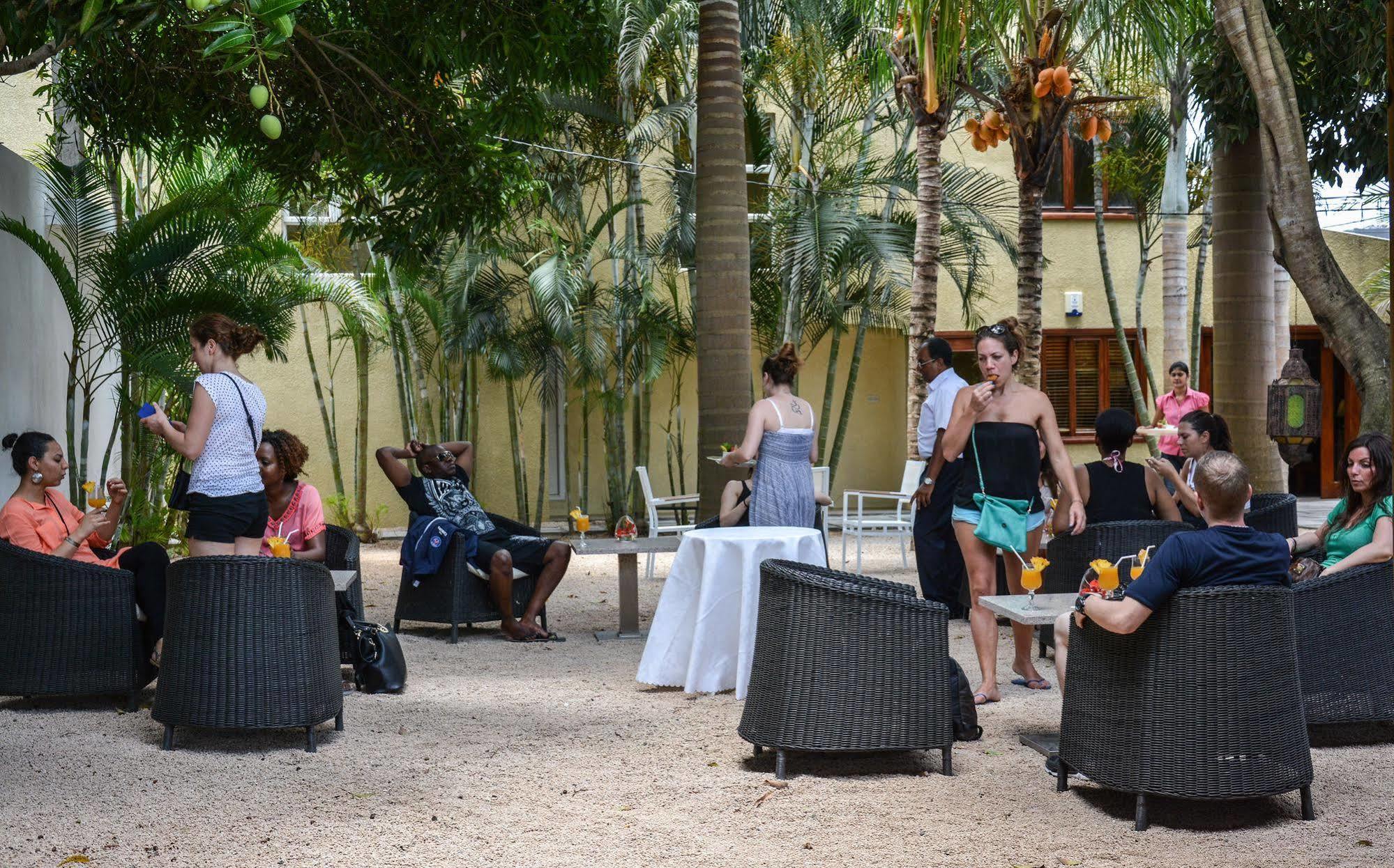 La Margarita Hotel Pointe-aux-Piments Eksteriør billede